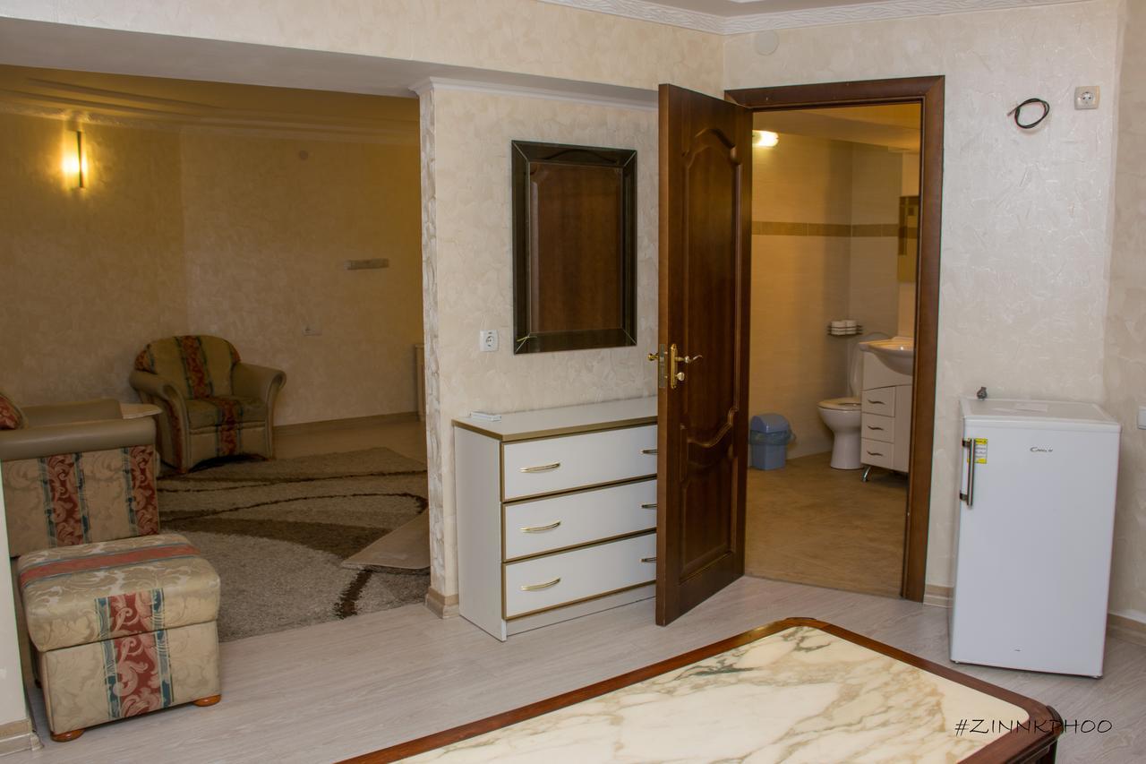 Kedem Hotel Lipiny Экстерьер фото