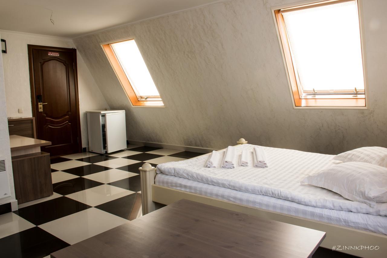 Kedem Hotel Lipiny Экстерьер фото